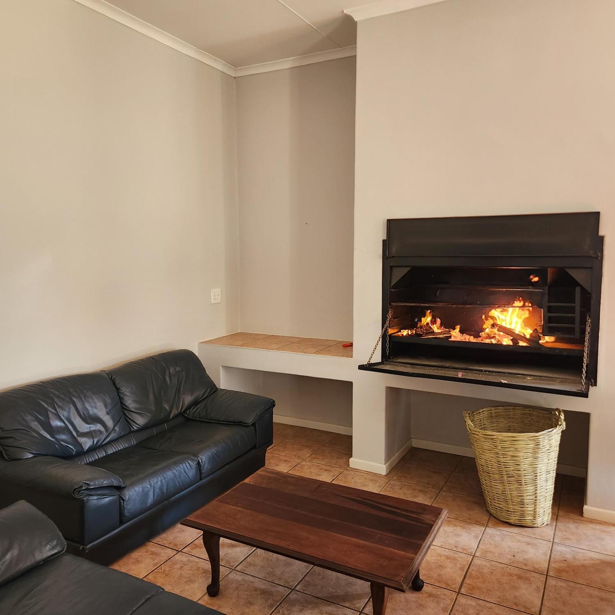Вілла Karoo Leeu Self Catering Оудсгорн Екстер'єр фото